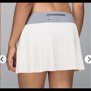 Lululemon pleat to street II skort
